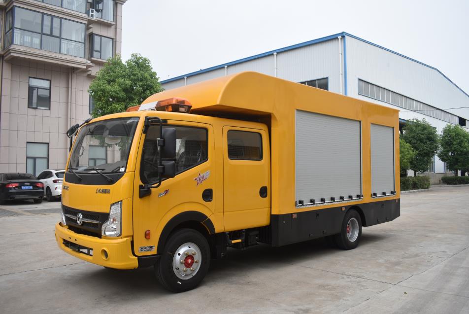 搶險(xiǎn)車(chē)